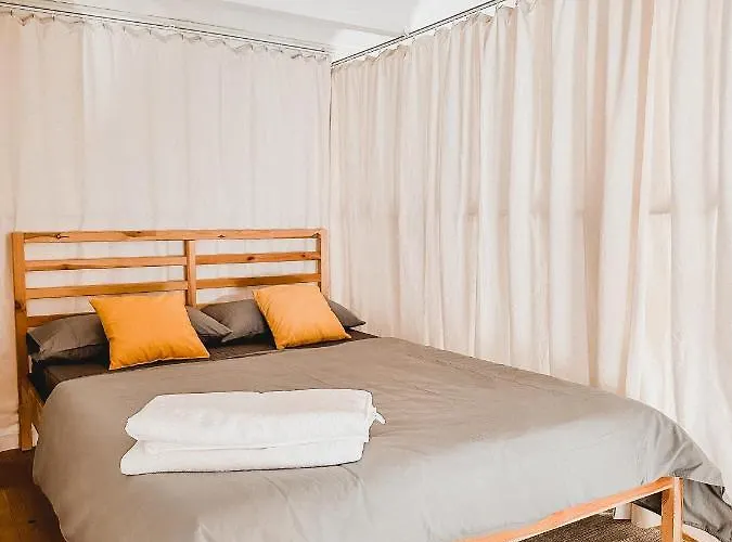 Habitacion Privada, Casa Compartida Con Pareja Private Room, Shared House With A Couple
