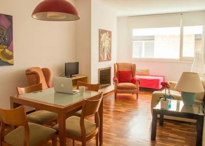 Sweet Bcn Three Bedroom Apartment
