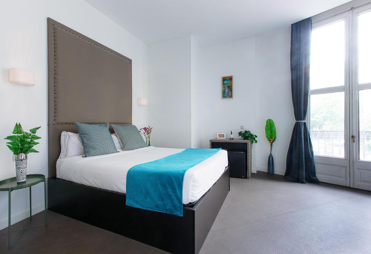 Amra Caspe Guest house