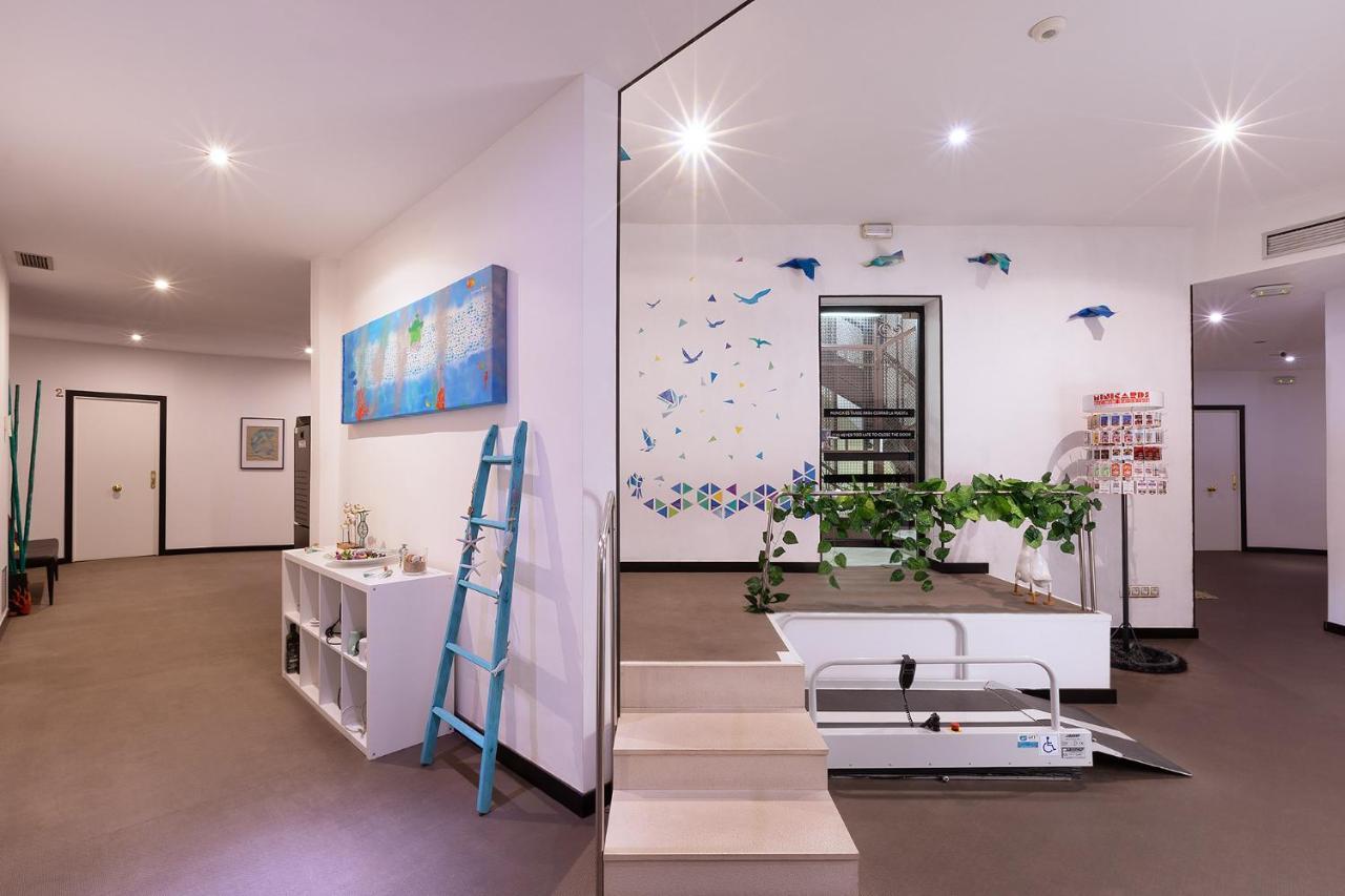 Amra Caspe Guest house 2*
