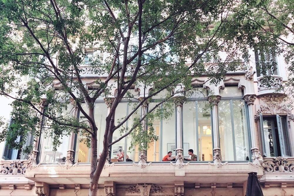 Pensión Cami Gallery Barcelona