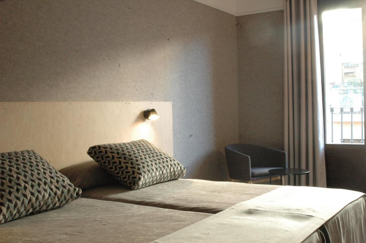 Raval House Hotel 3*