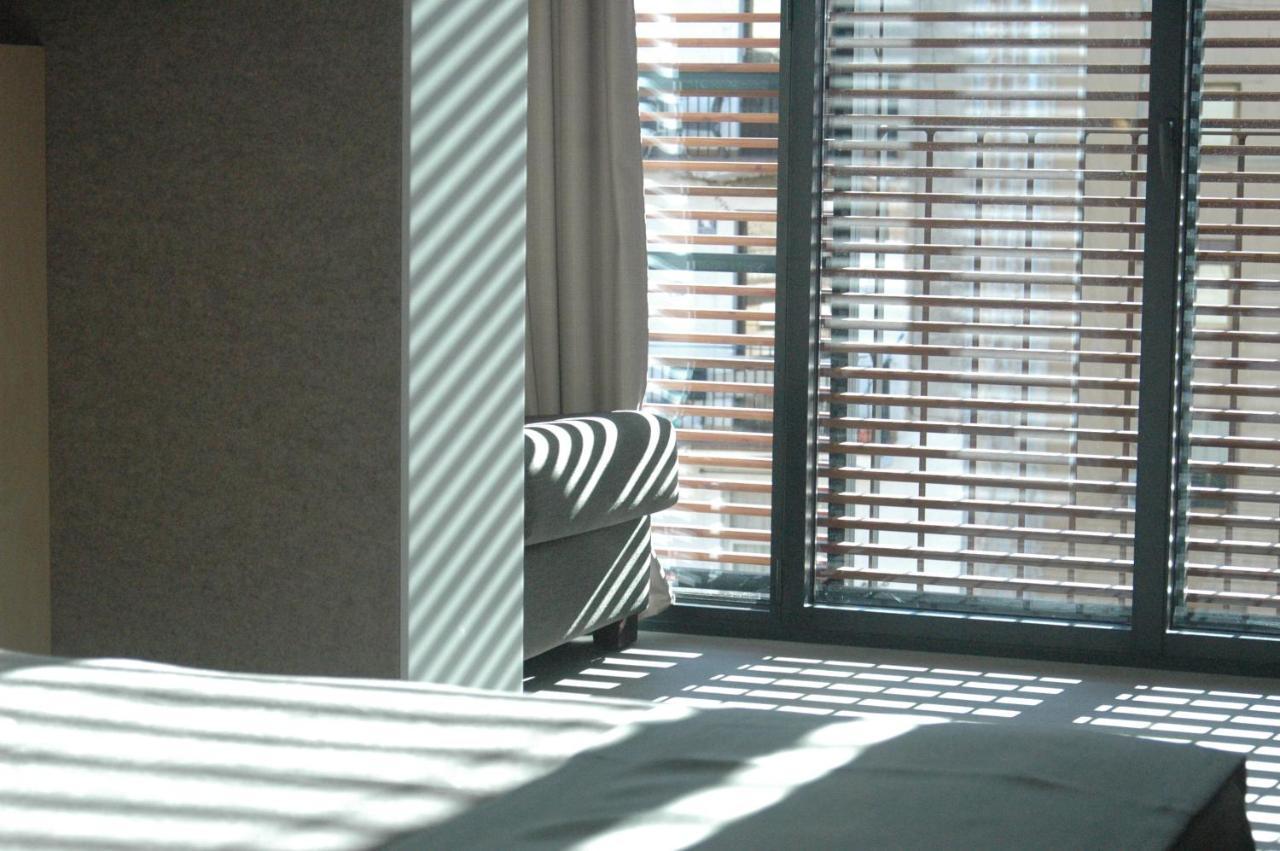 Raval House 3*