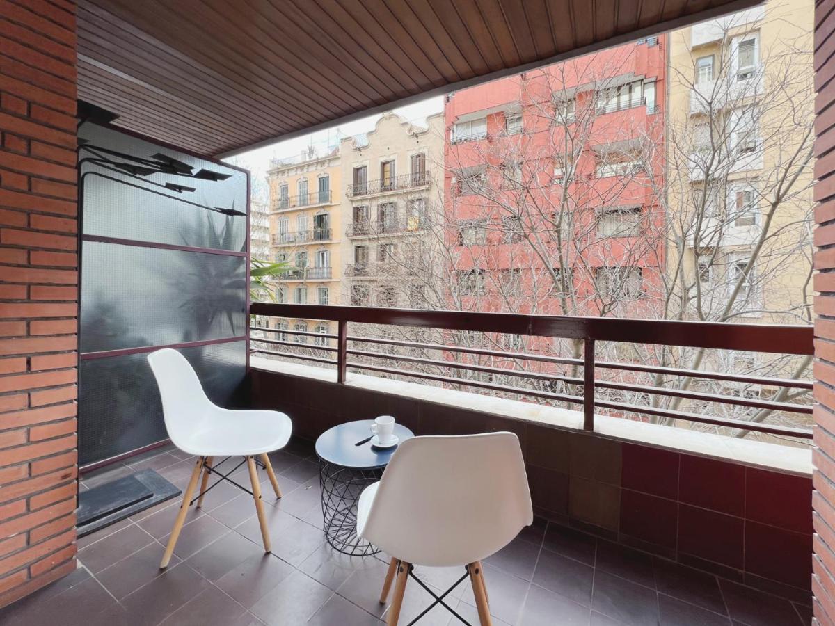 U-nique Diagonal Apartment