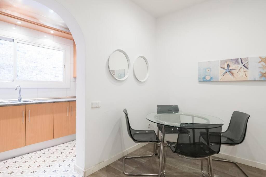 Bebarceloner Poble Nou - 2 Bedroom Apartment