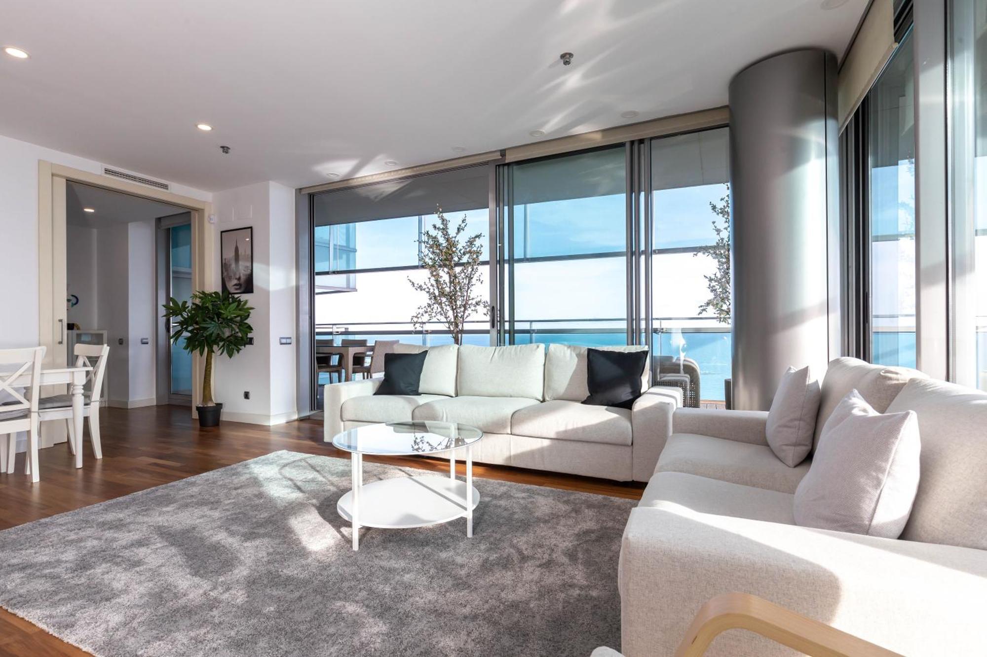 Luxury With Sea View! *