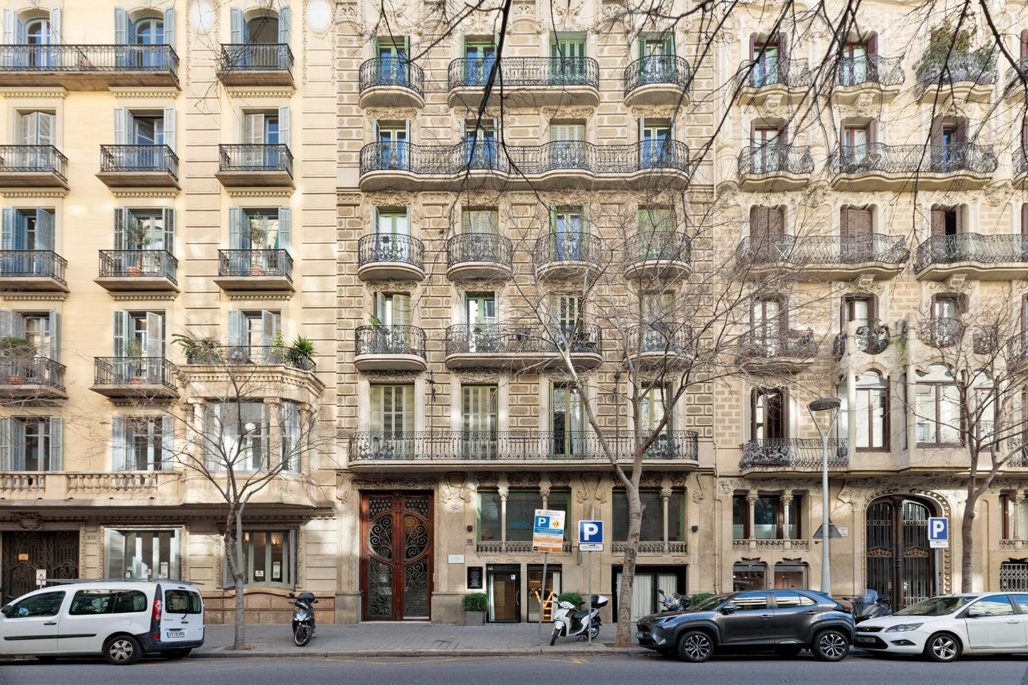 & Deco Eixample Barcelona