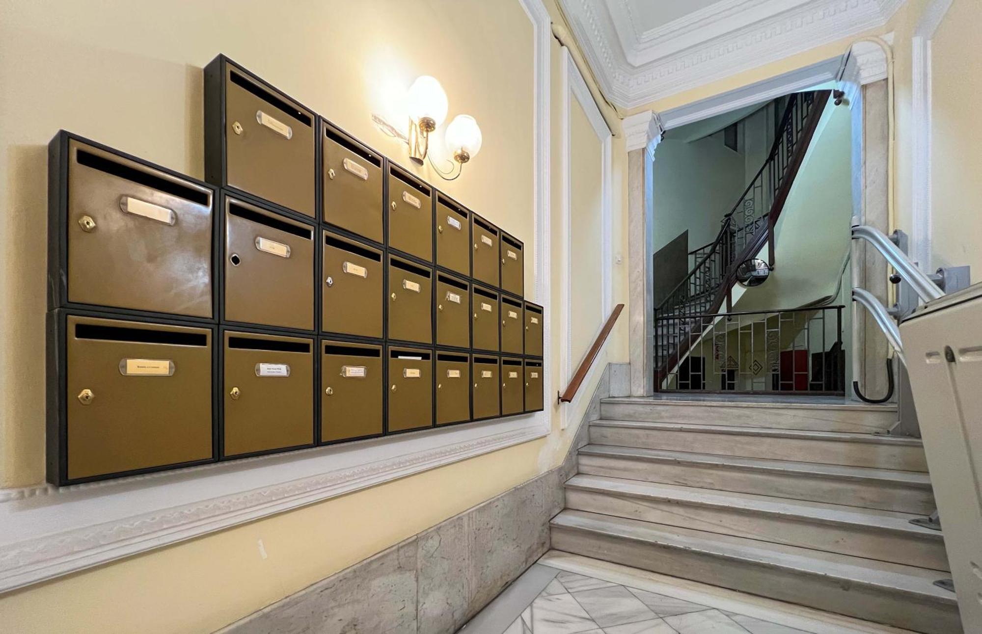 Unique Cent Apartment