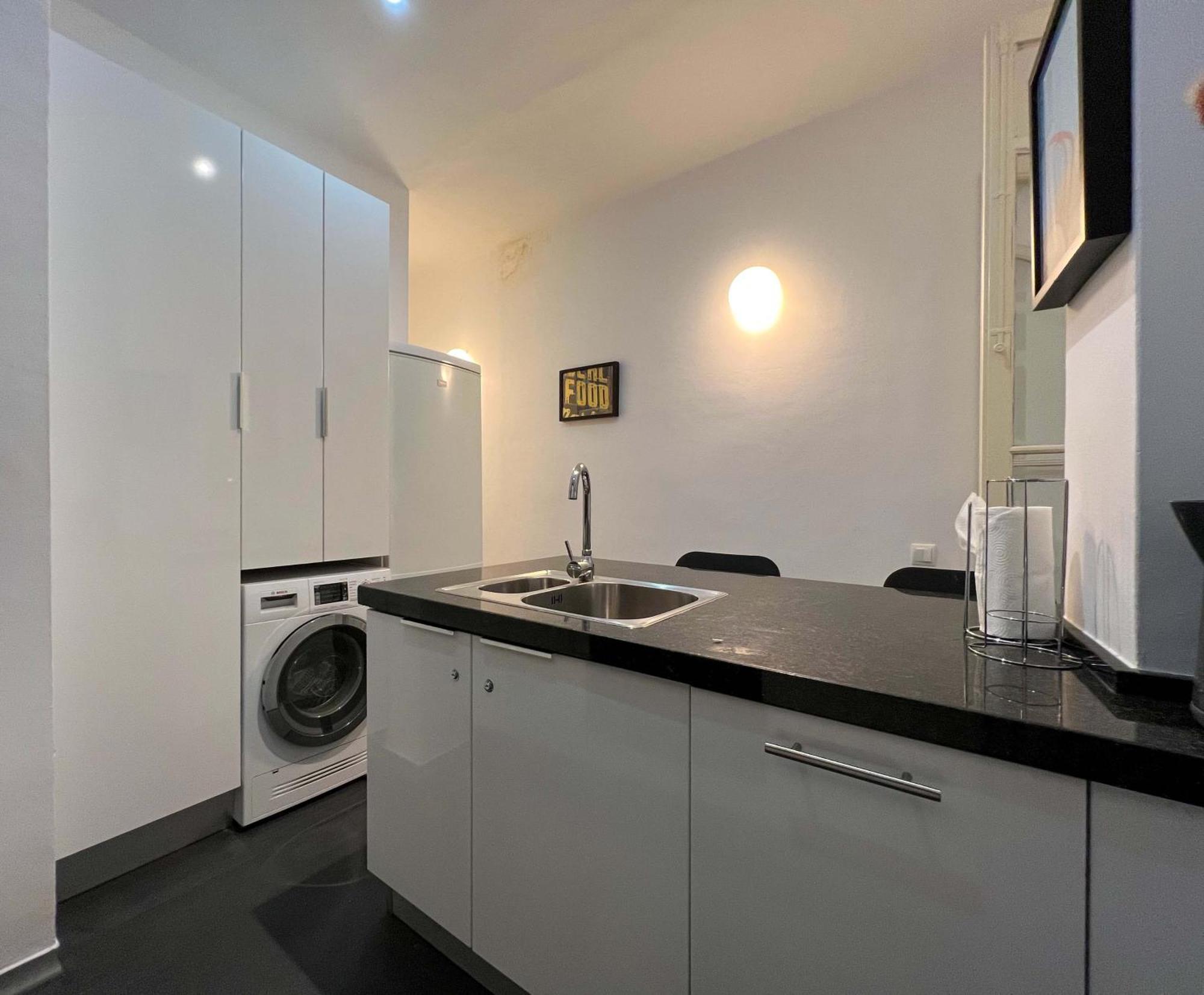 Unique Cent Apartment *