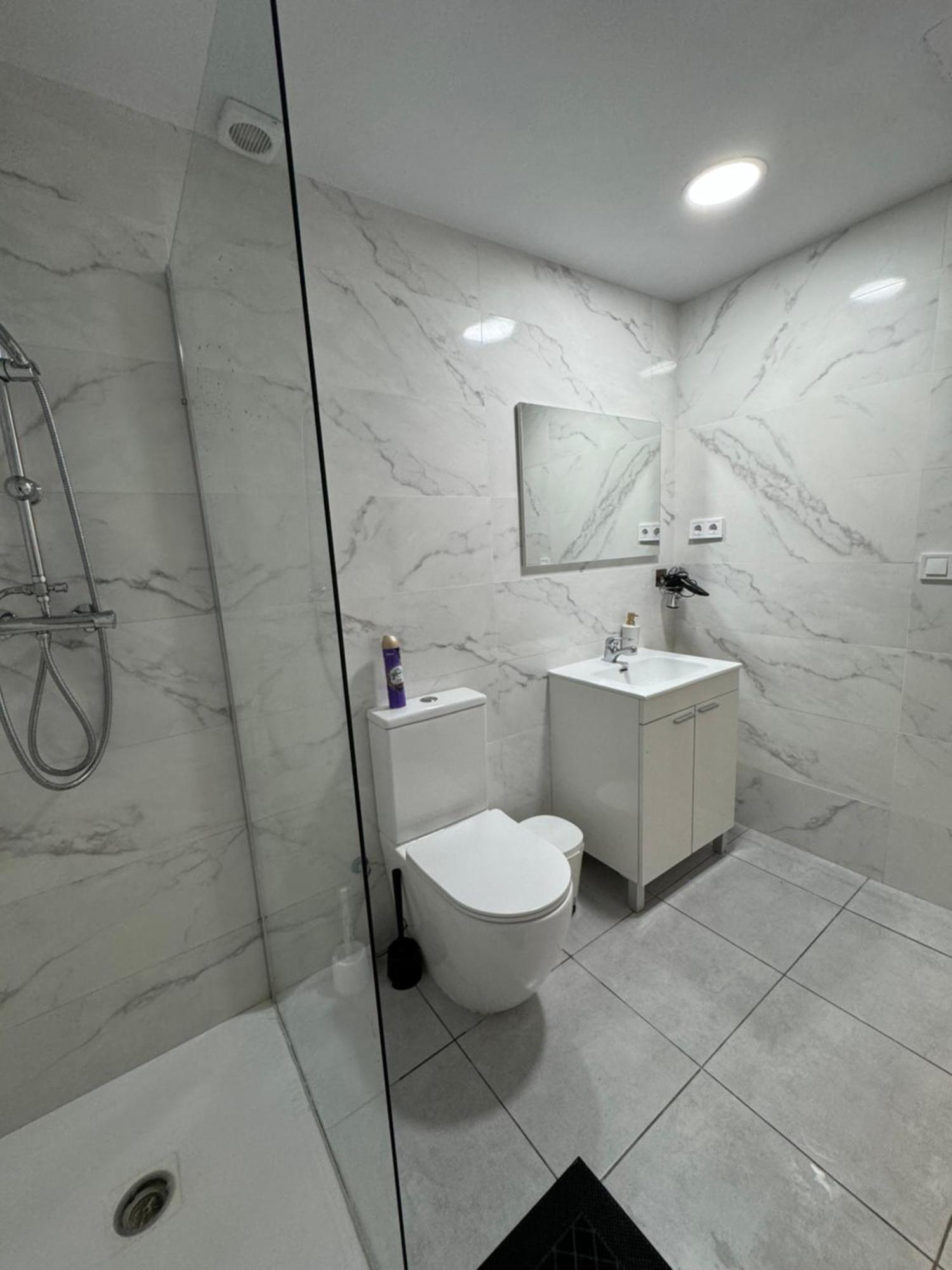 Habitacion Para Un Buen Confort En Bcn Apartment *