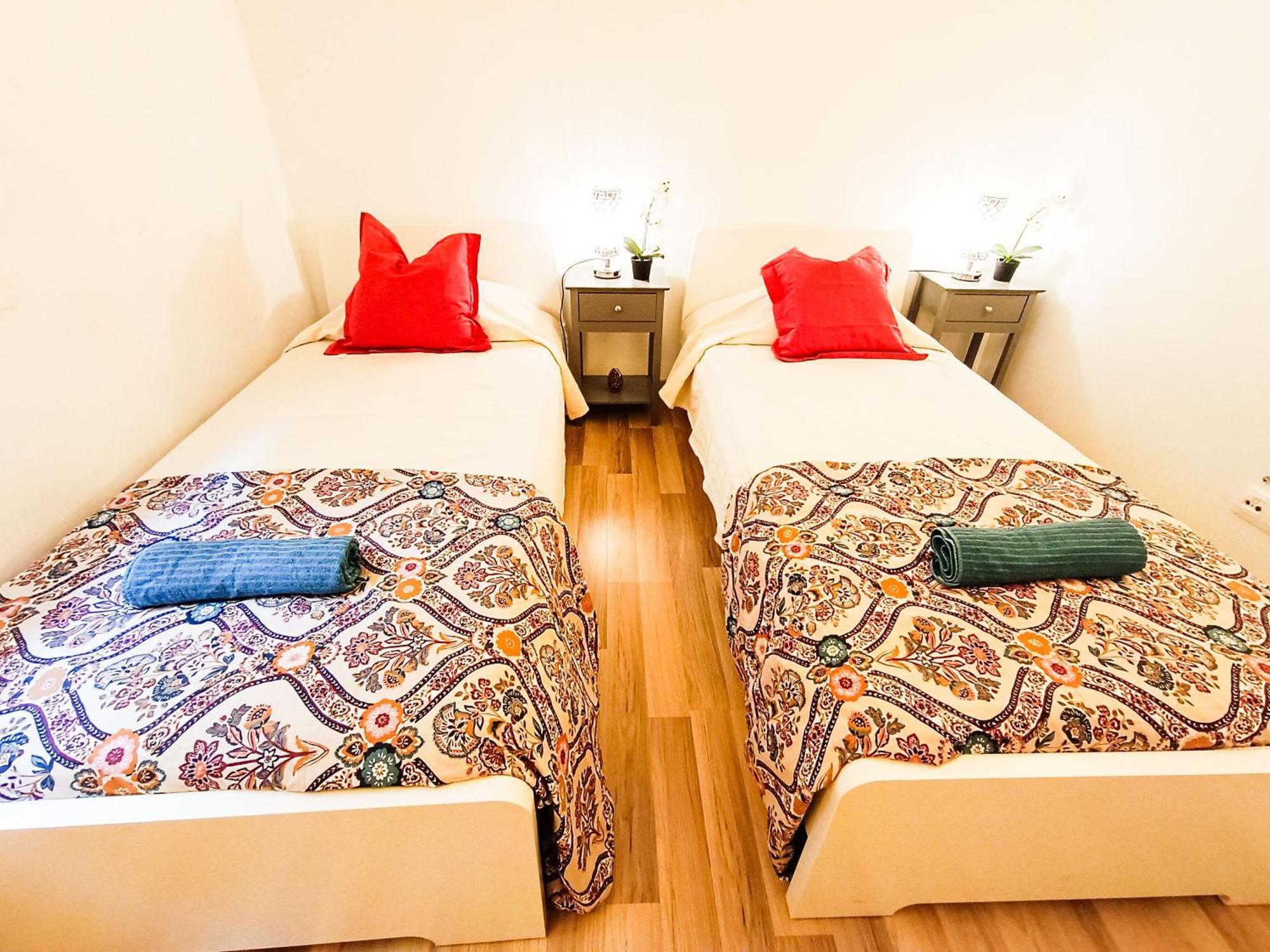 Hostel Private By La Rambla *