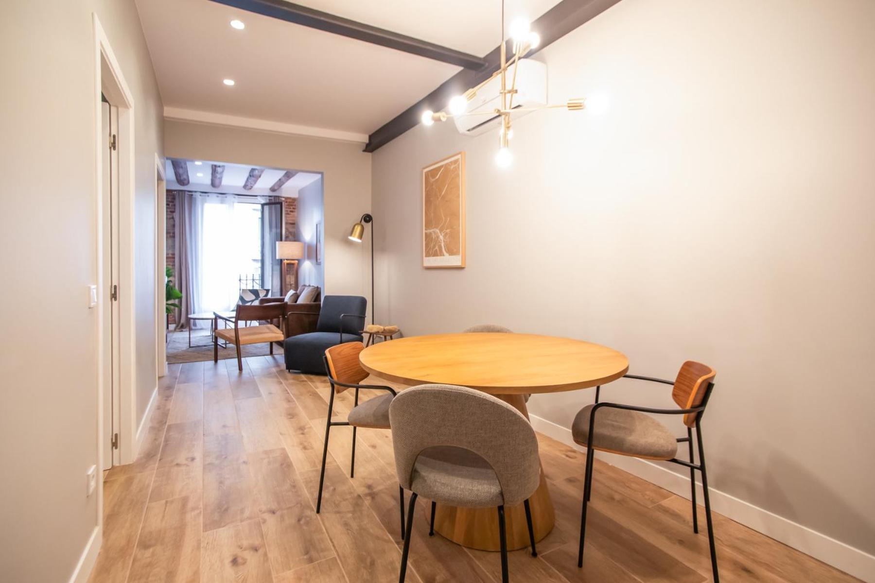 23mal1075- Beautiful 2br Near Sagrada Fa Apartamento