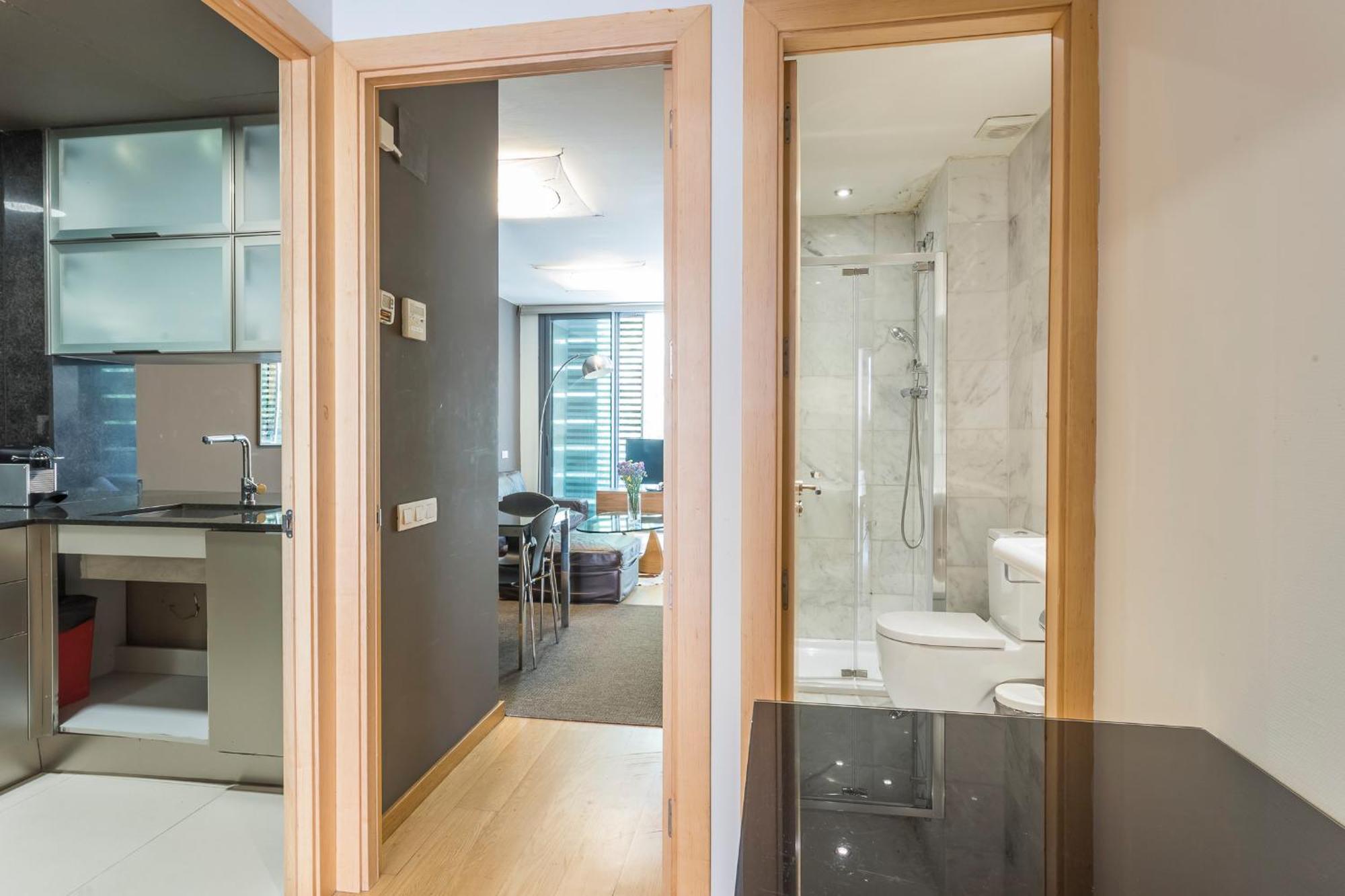 Apartamento My Space Emirates - Fully Equipped Near The With Shared Pool *