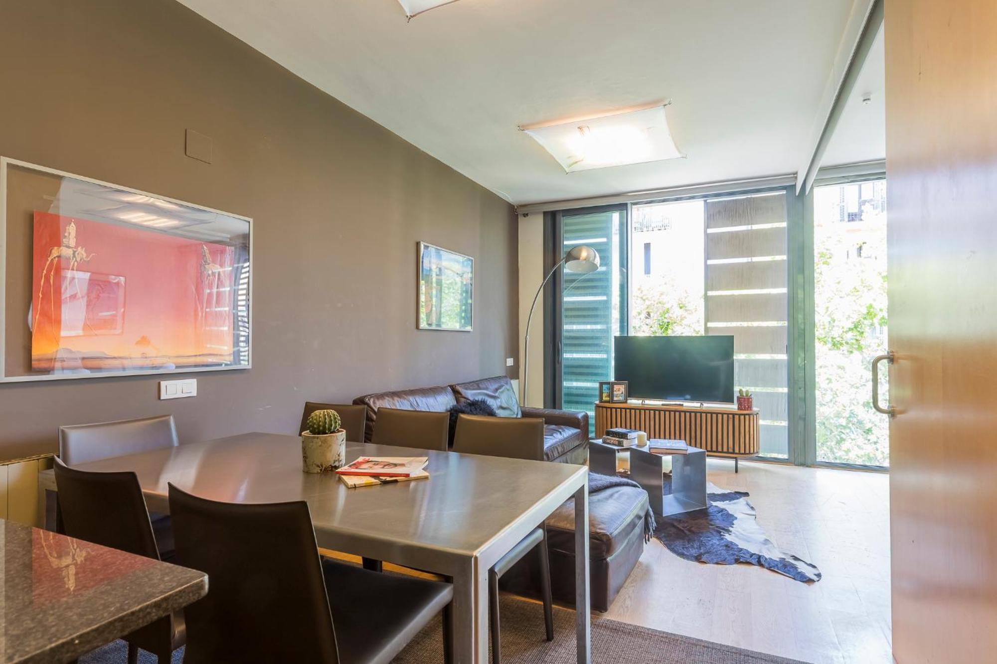 My Space Emirates - Fully Equipped Near The With Shared Pool Apartamento Barcelona