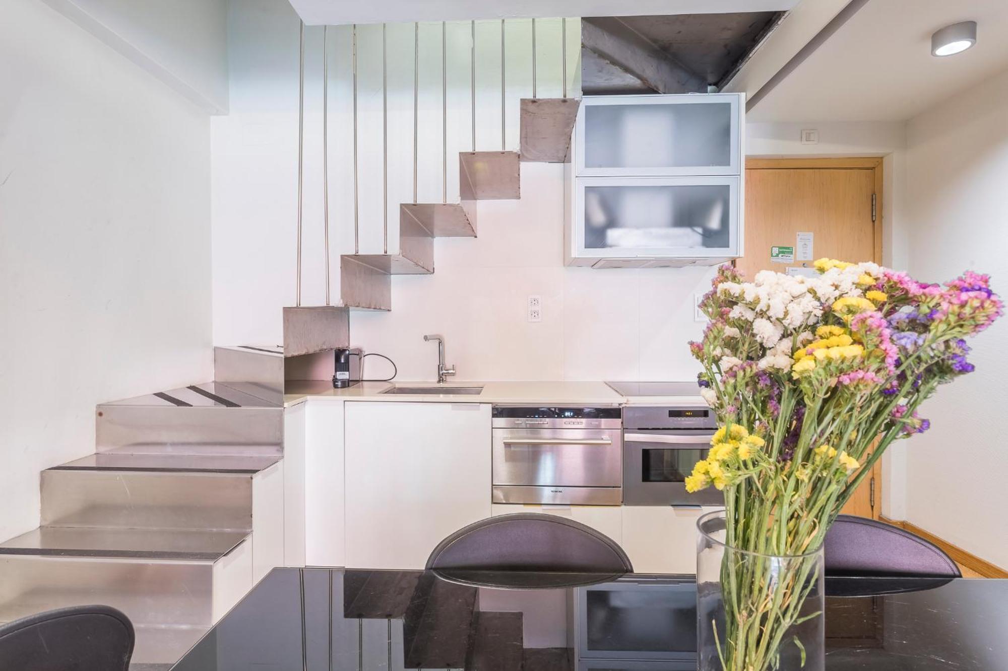 Apartamento My Space Emirates - Fully Equipped Near The With Shared Pool