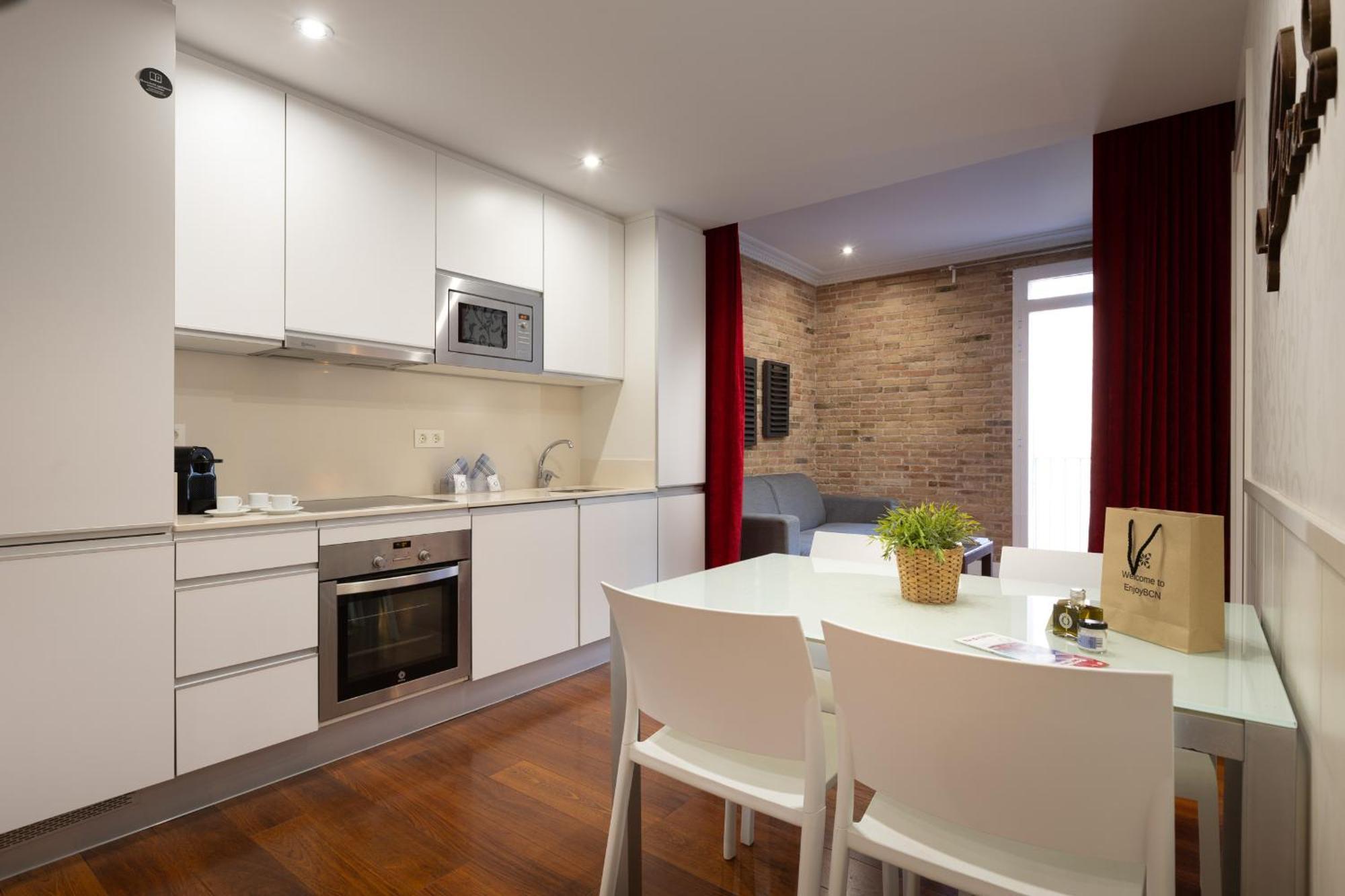 Enjoybcn Gaudi Apartment *