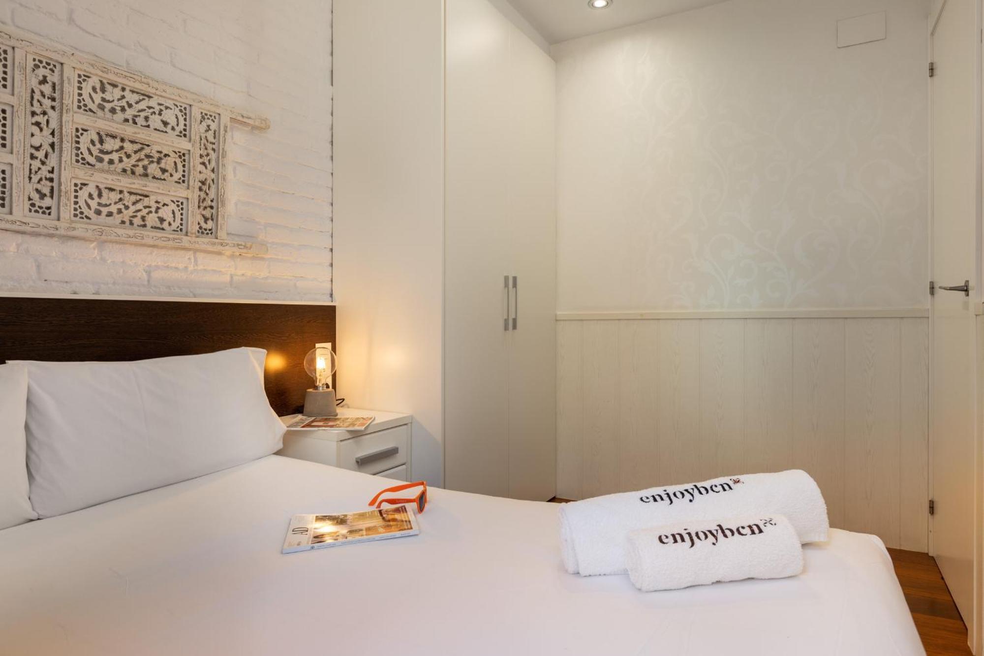 Enjoybcn Gaudi Apartment