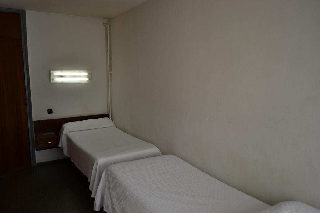 Residencia Salesiana Marti-codolar 2* Barcelona
