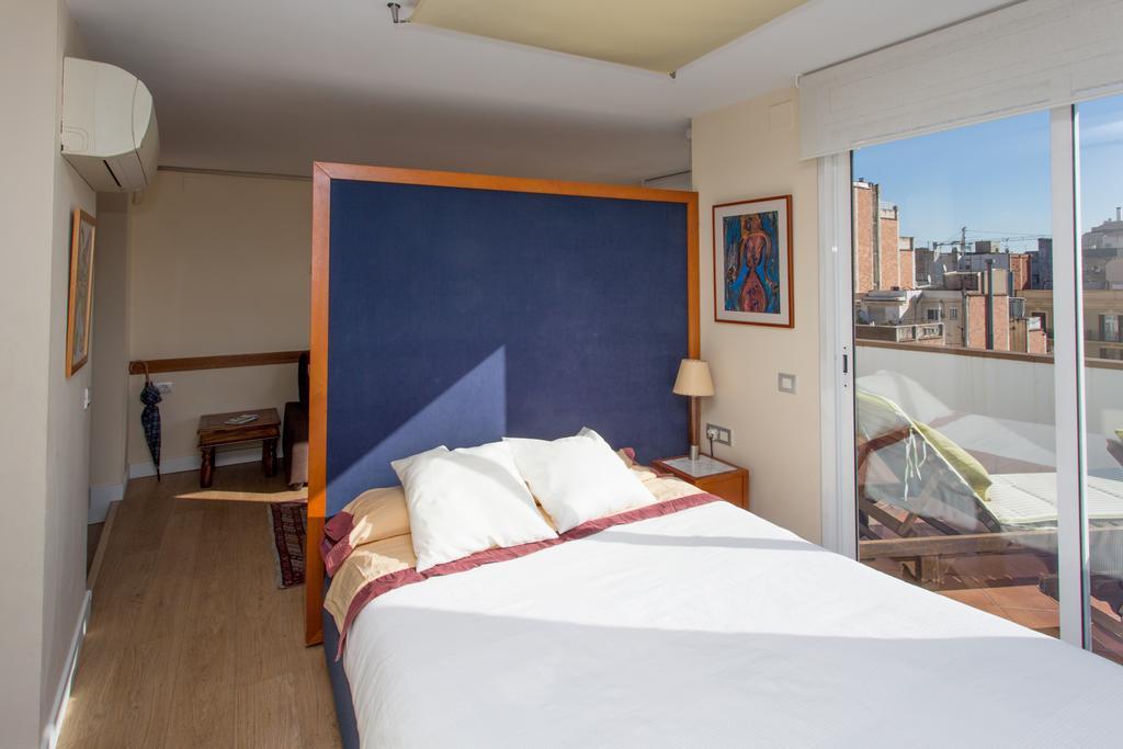 Apartment Gaudi Views Barcelona