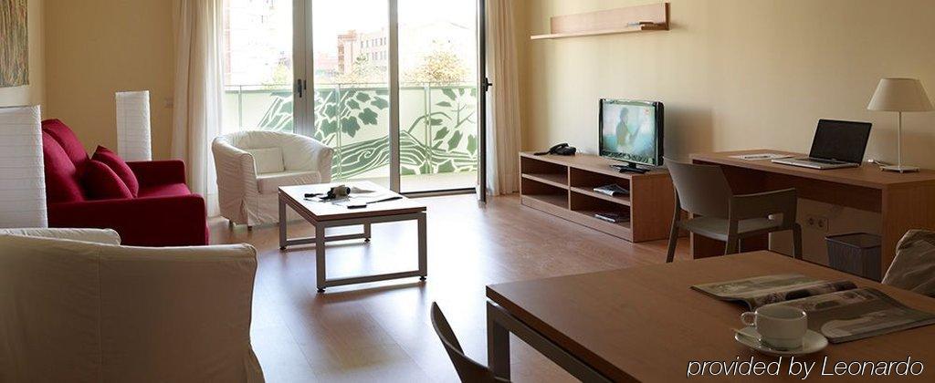 Yays Sagrera Boutique Apartamento
