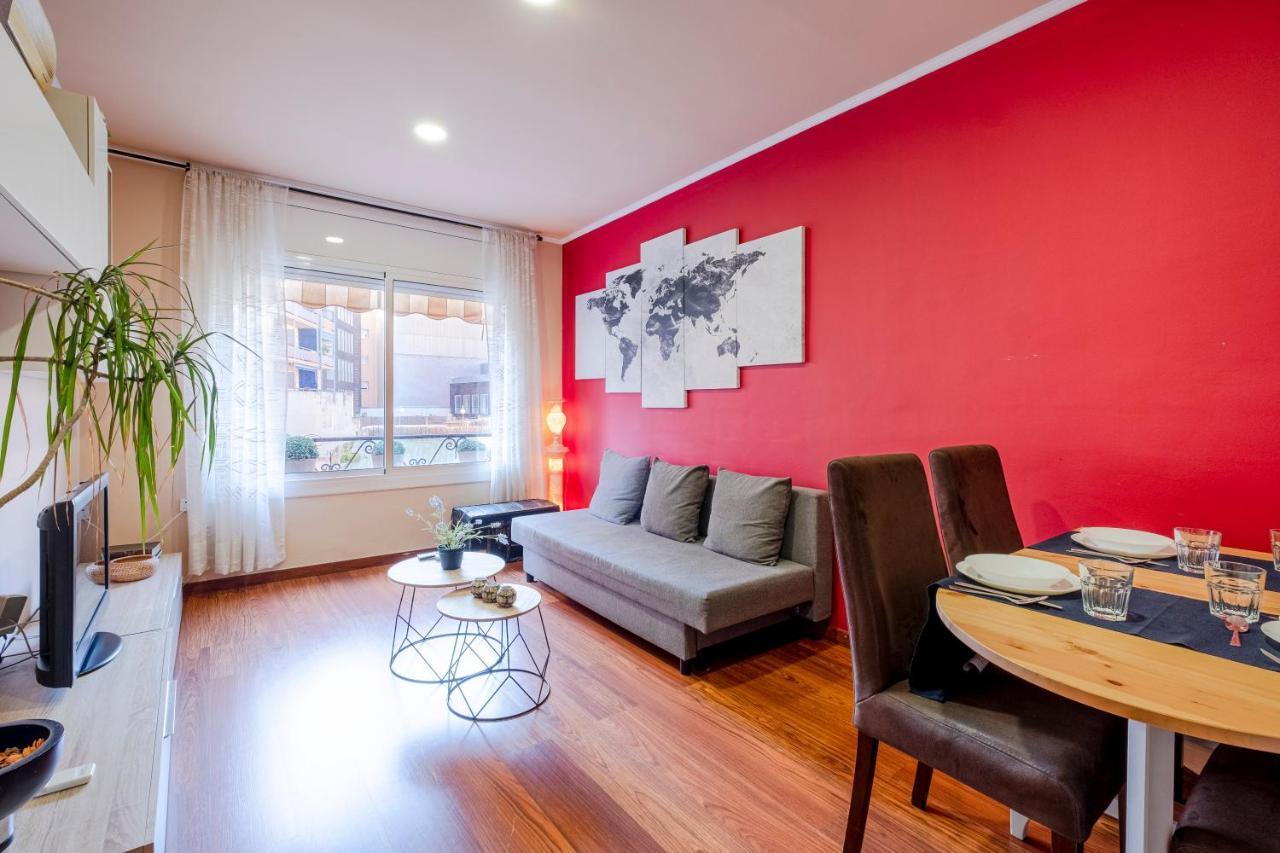 Three Bedroom In Sants Apartamento