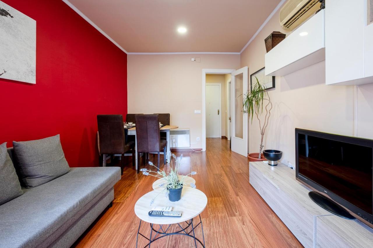 Three Bedroom In Sants *