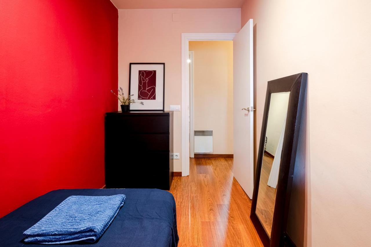 Three Bedroom In Sants