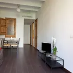 Beautiful Eixample Flat For Families