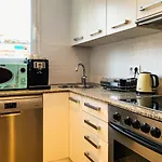 Incredible 2Br Penthouse With Urban Rooftop Garden