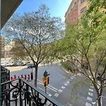 Big And Bright Apartment Bcn