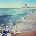 Precioso apto Barcelona cerca playa Nova Mar bella