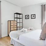 Apartamentos Amister