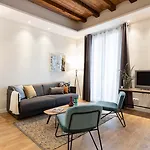Aspasios Urquinaona Design