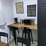 Spacious Modern Apartment In The Vibrant El Raval