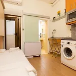 Aparteasy - Central Barcelona Studio Apartment