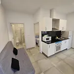 Apartamentos La Meridian