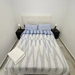 Apartamentos La Meridian