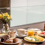 Hotel Madanis