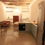 Modern Apartment Near Las Ramblas