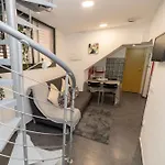 Barcelona Apartment Near Park Gueell