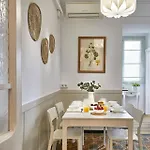 Bbarcelona Sagrada Familia Garden Apartment