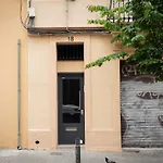 Stay U-Nique Apartments Nacio