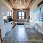 Barcelona Classic Plaza Real Apartments