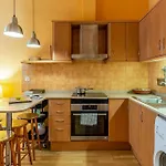 Ab Verdi Villa De Gracia Apartment