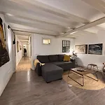 Rosselló Apartment