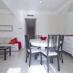 Central&Spacious Family Apartment