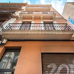Happy People Plaza España Apartments