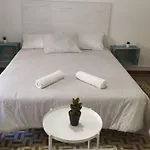 V Barcelona Hostal