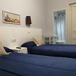 Hostal Lesseps