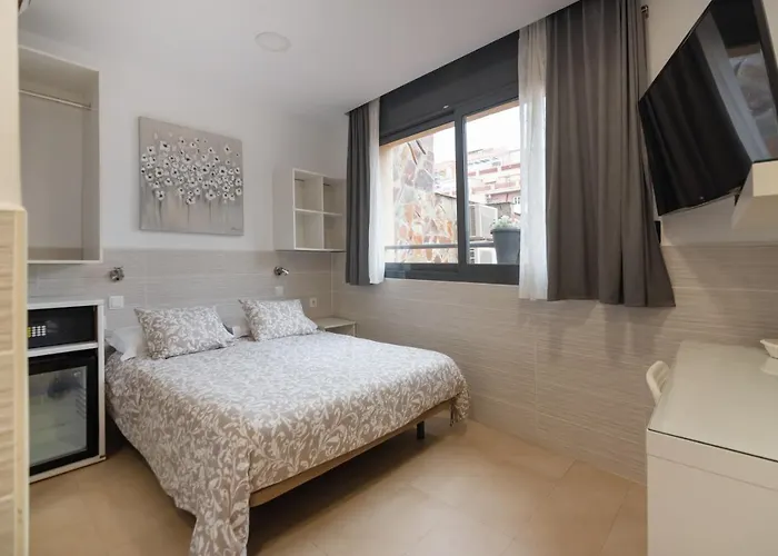 Hostal House
